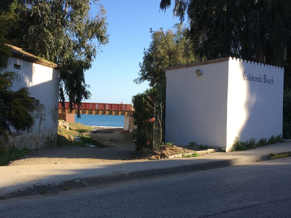 Calahonda beach entrance - near the underpass at El Zoco