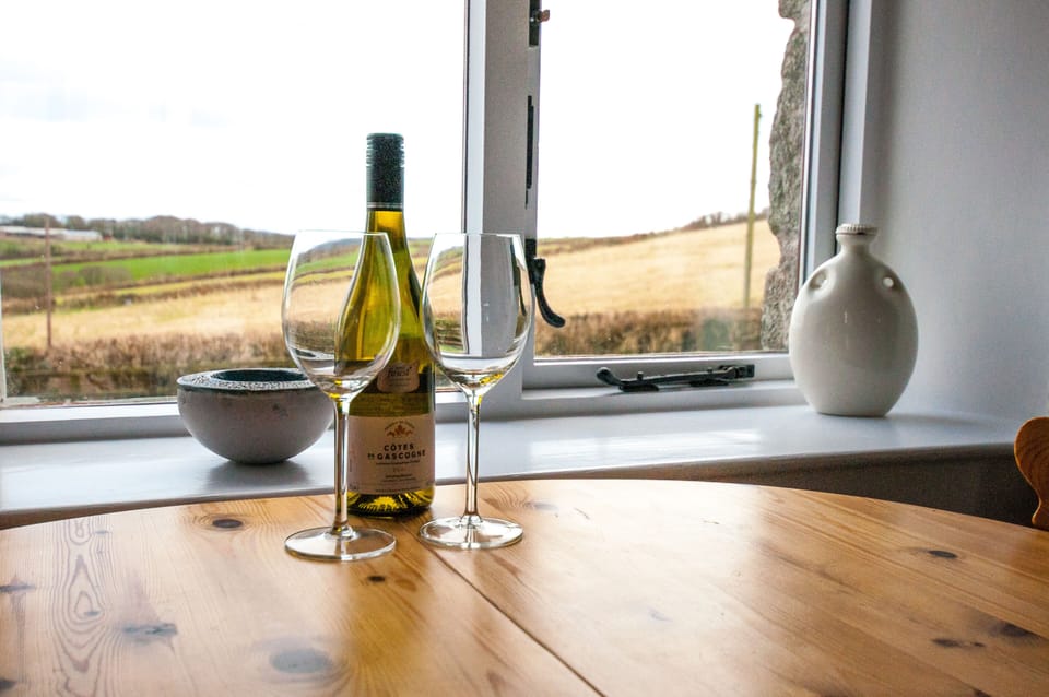 Welcome to Bryn Cottage! Enjoy a glass of wine in our calm and peaceful cottage