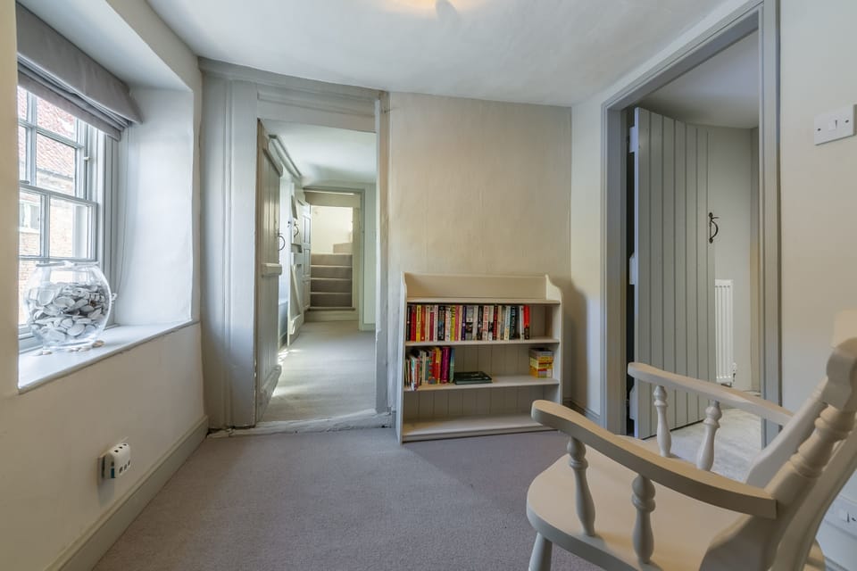 First floor: Landing