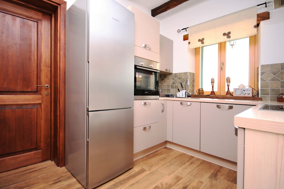 Kitchen 3 - ground floor