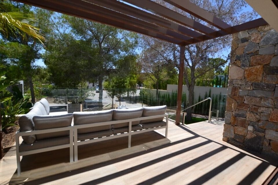 Terrace - Overlooking Pool