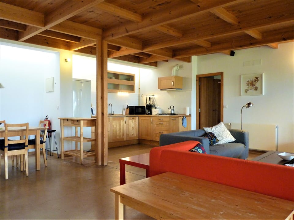Casa Levante living-dining room with kitchen