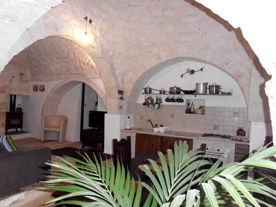 Kitchen/dining area