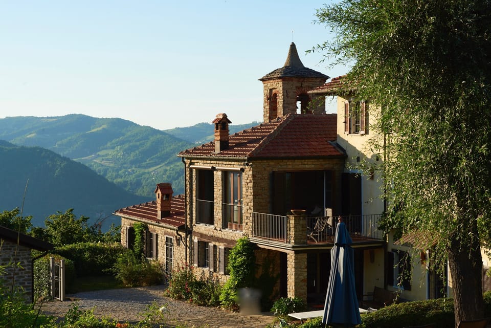 Casa Annunziata with view over the valley