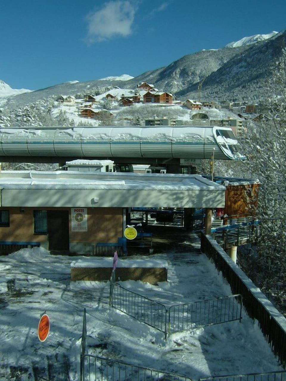 Ski lift is right next door!