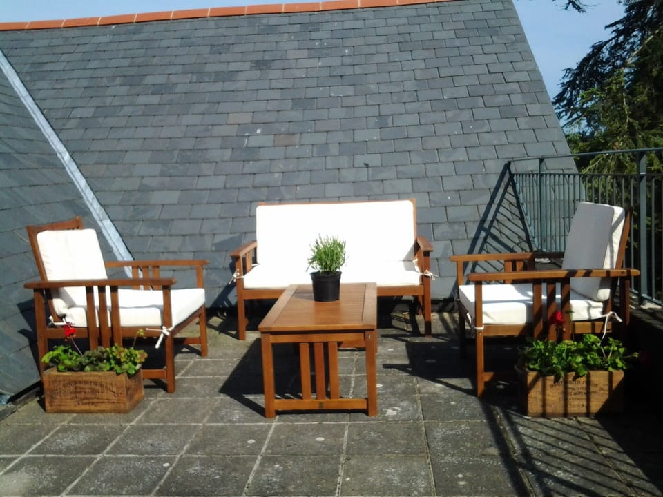 Pimms anyone !