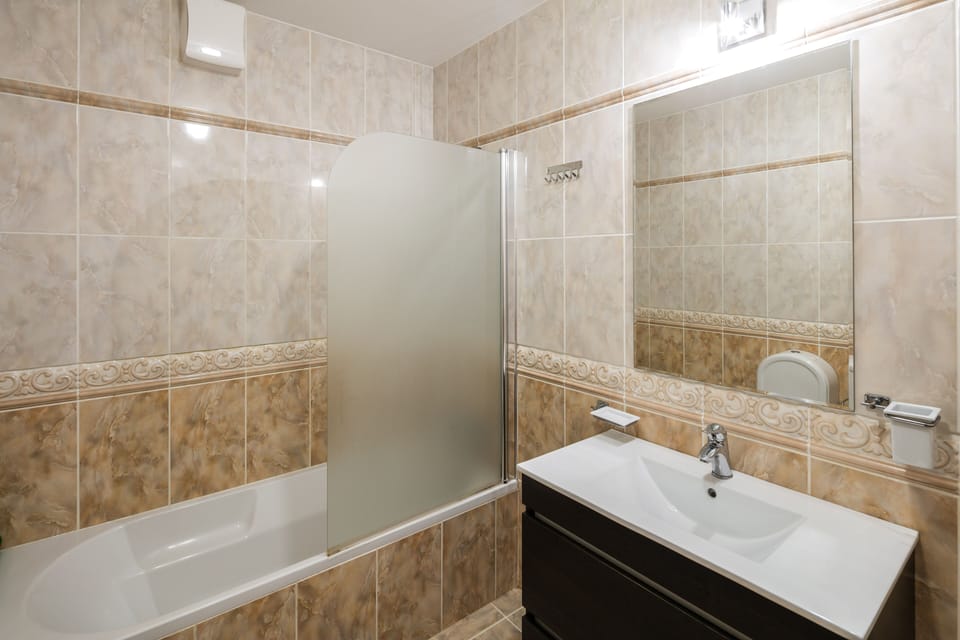 En suite bathroom