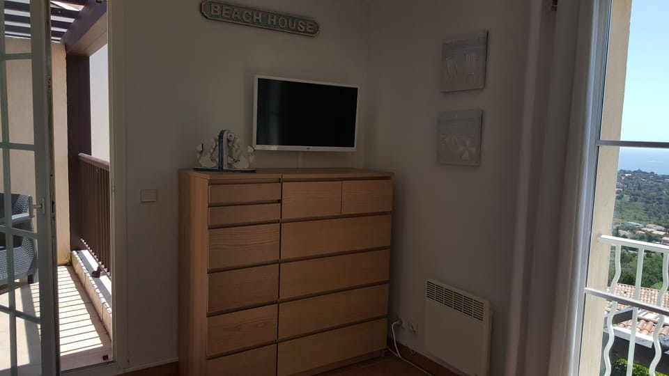 chambre climatisée Master 1er étage côté terrasse 