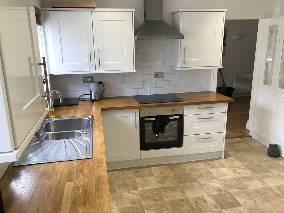 Kitchen with new cooker