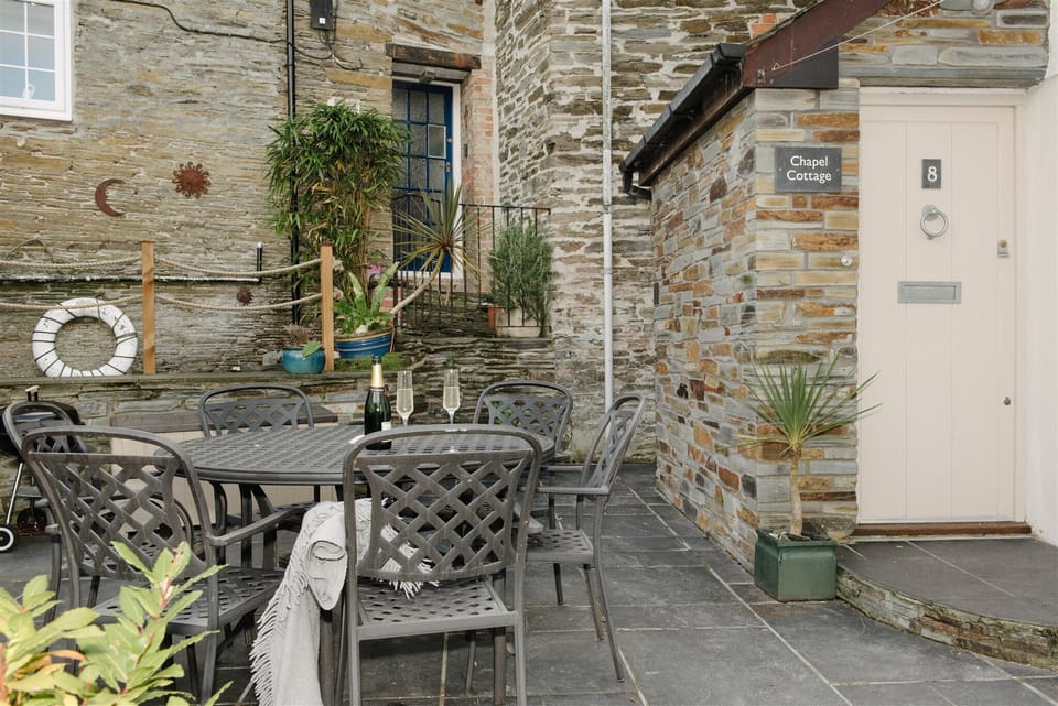 Front courtyard