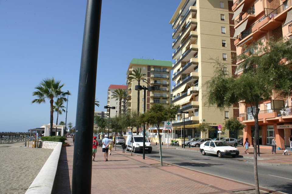 the building seen from the Paseo Maritimo.