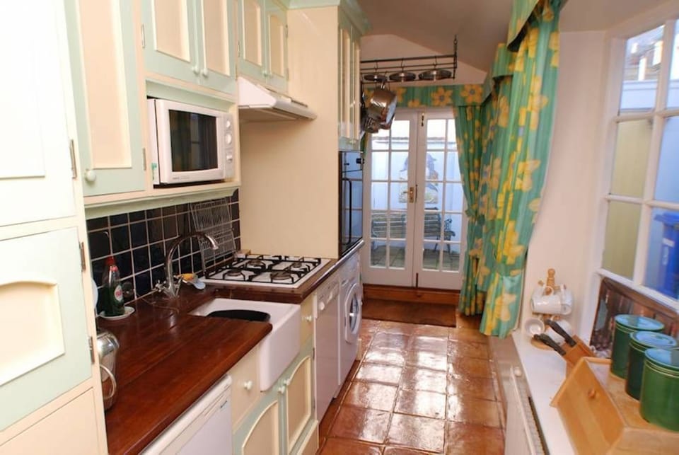 Lighthouse View Kitchen
