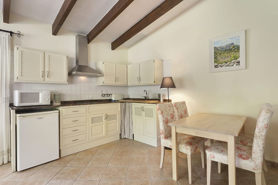 Lounge of guest cottage with kitchenette