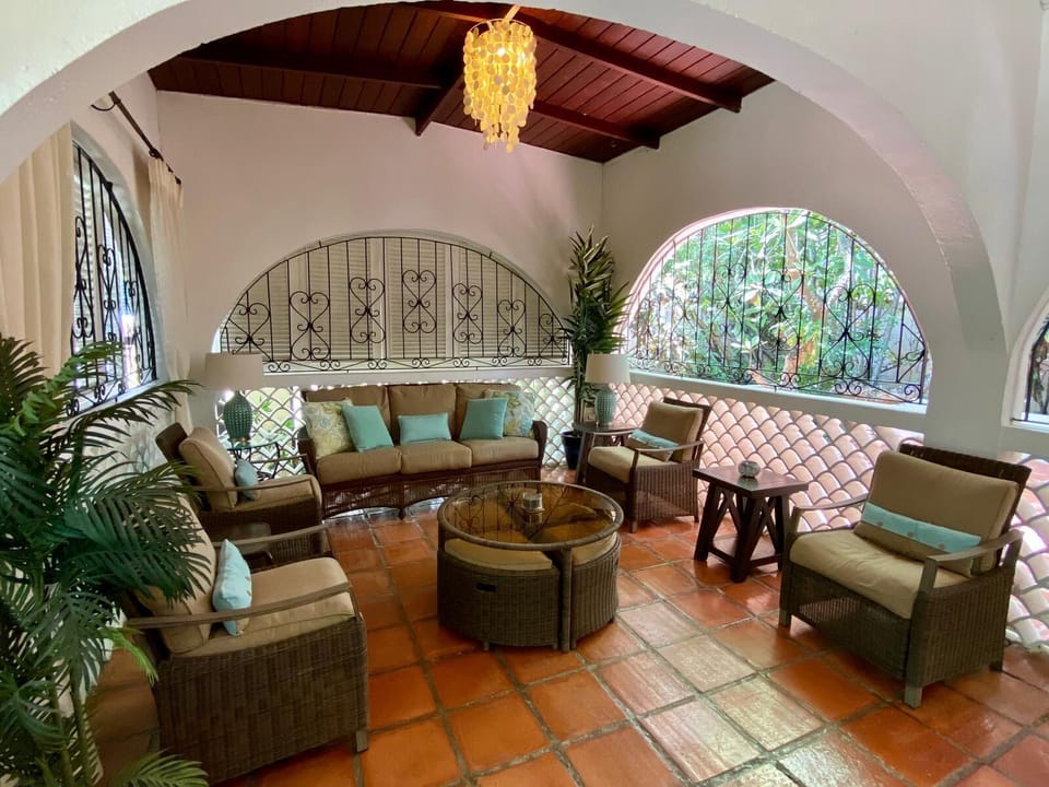 Covered seating area
