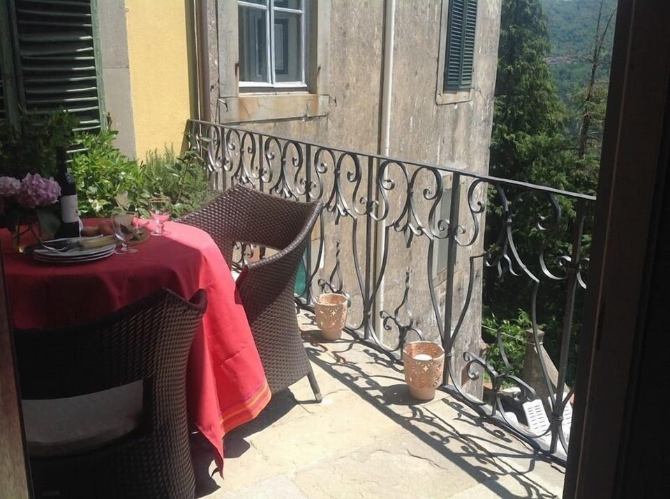 dining on the terrace