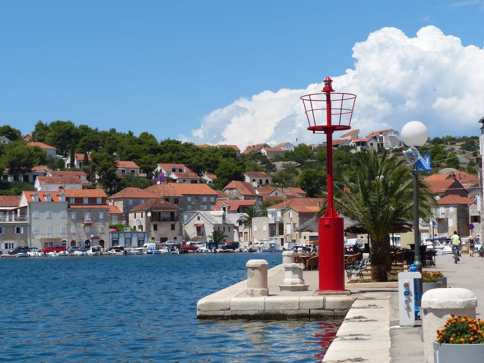 Milna town