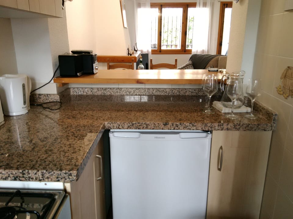 Well equipped kitchen