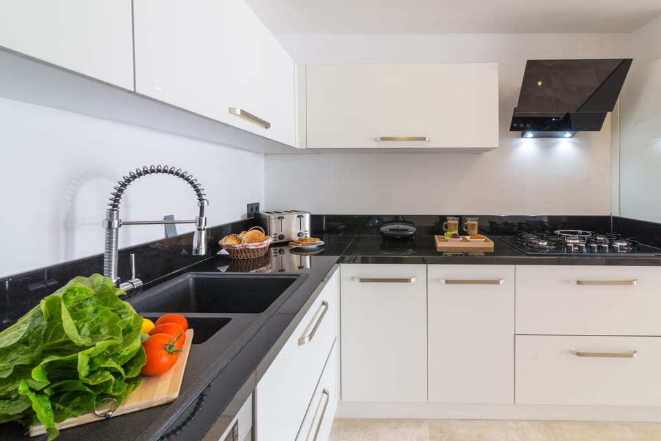 Fully fitted open plan kitchen