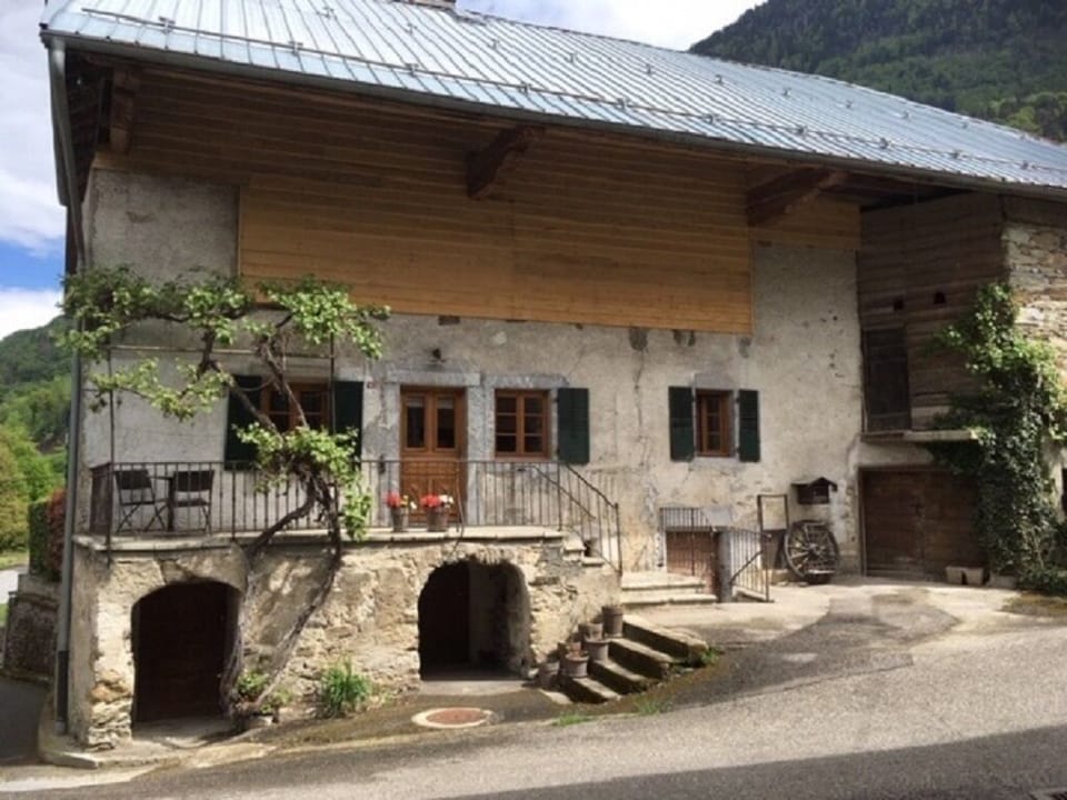 View of the gîte in the Spring 