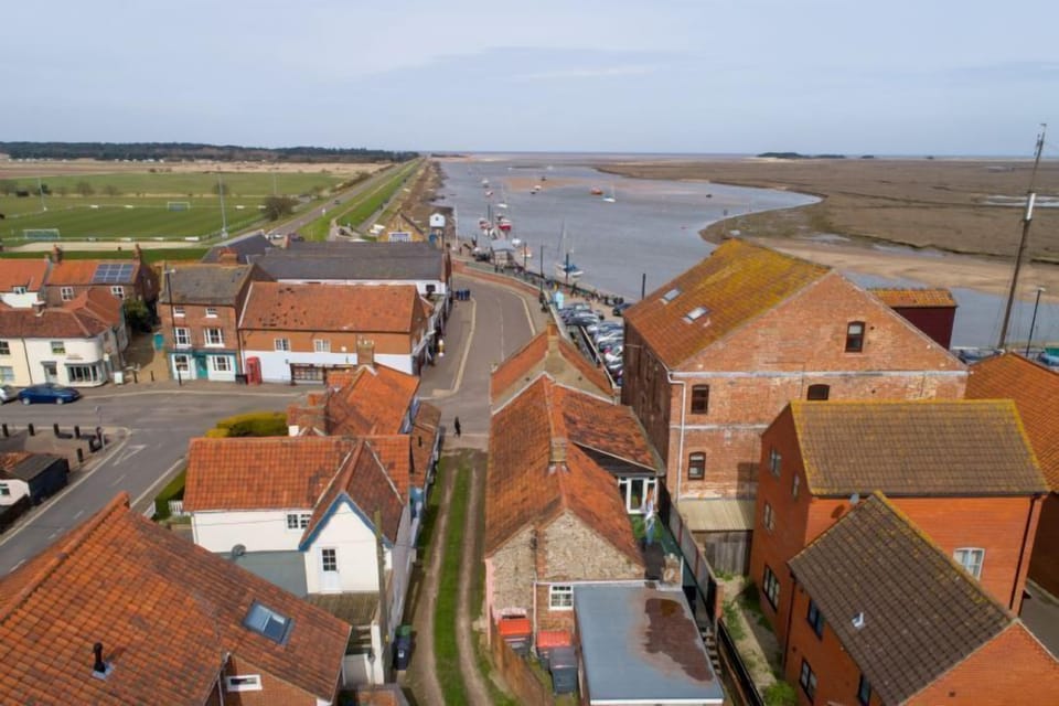 Kipling House looking towards Wells quay