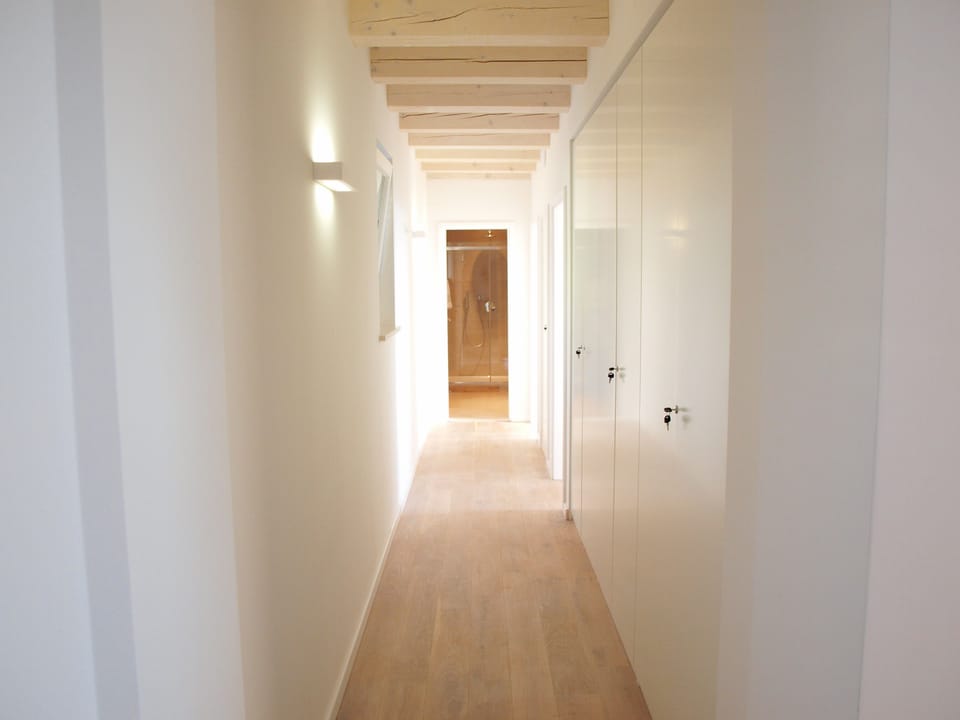 Bright corridor connecting the bedrooms on the first floor 