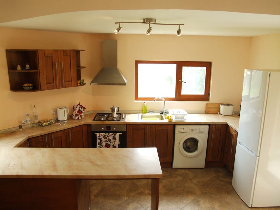 The open plan kitchen