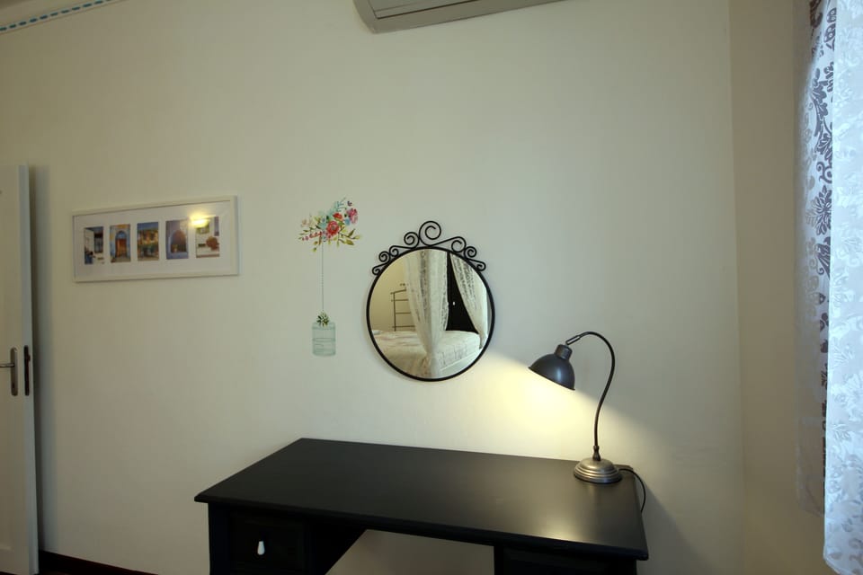 Desk - Double Bedroom with Canopy Bed