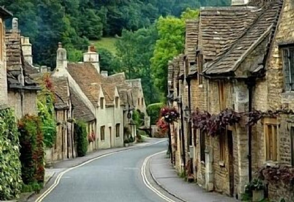 Spielberg filmed Warhorse in Castle Combe recently