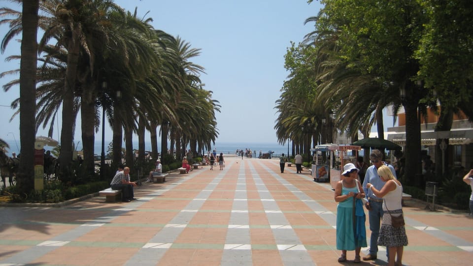 The Balcon promenade