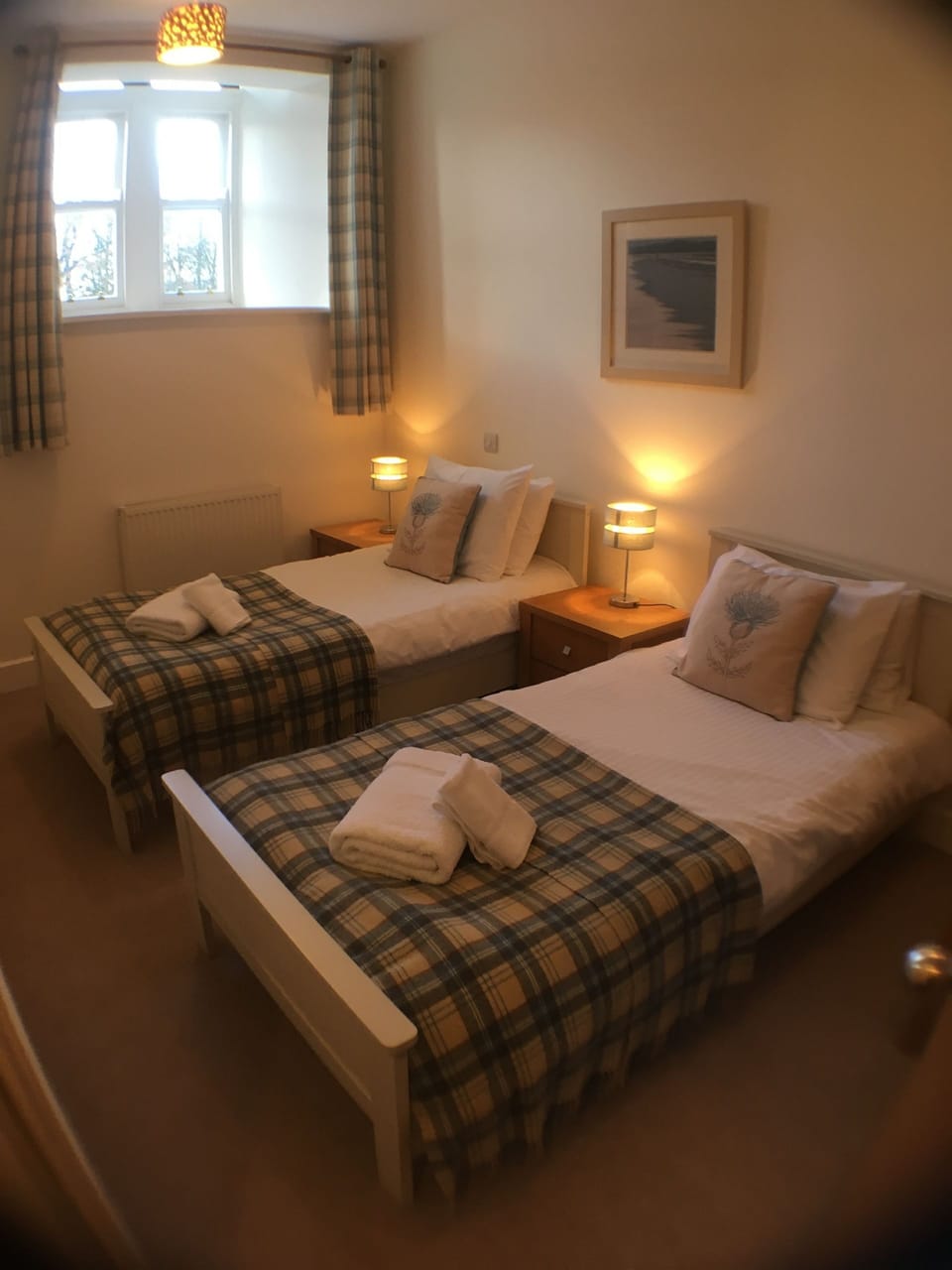 Twin bedroom
