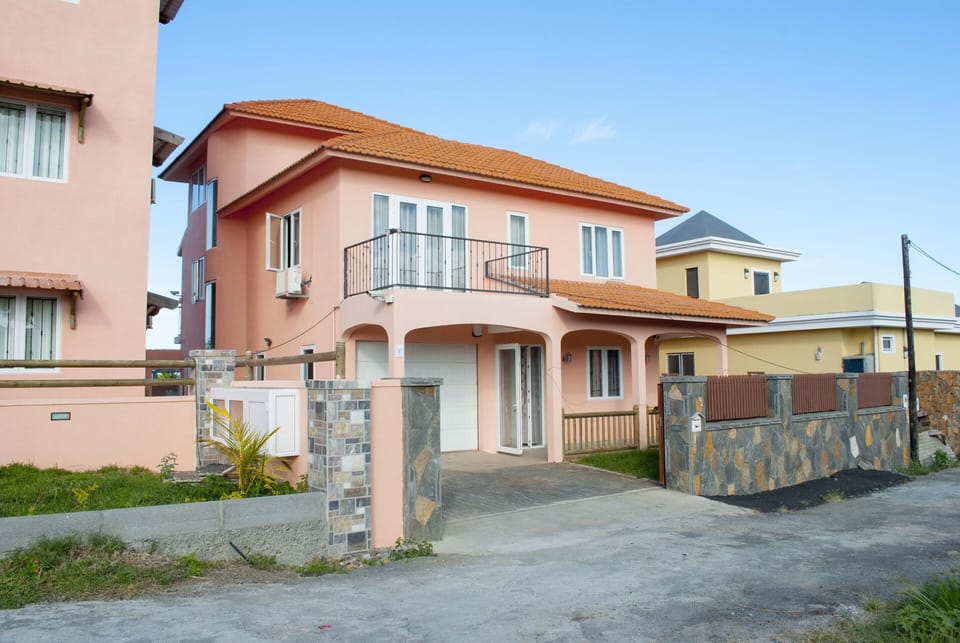 A gated property for your security and confort