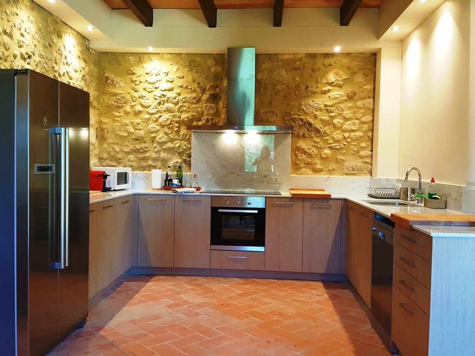 Kitchen or kitchenette,Communal kitchen