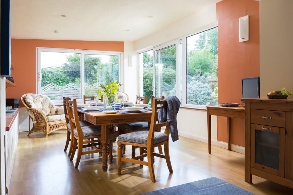 Garden/Dining room