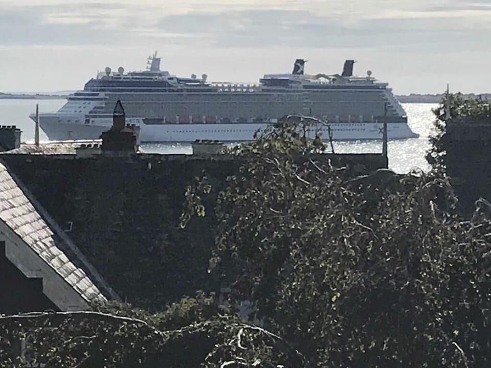 View of visiting Cruise from bedroom window