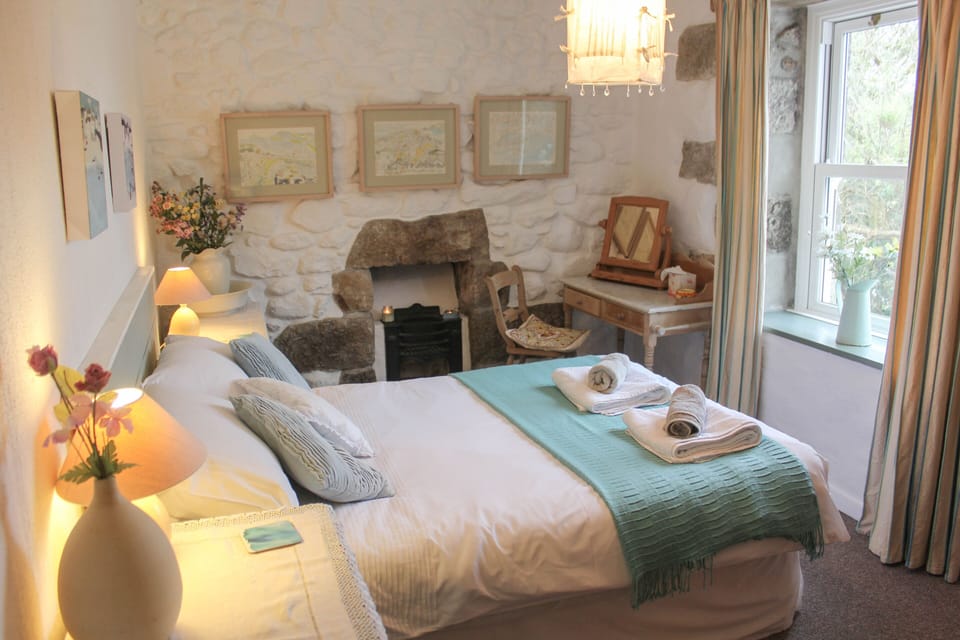 King Bedroom 1