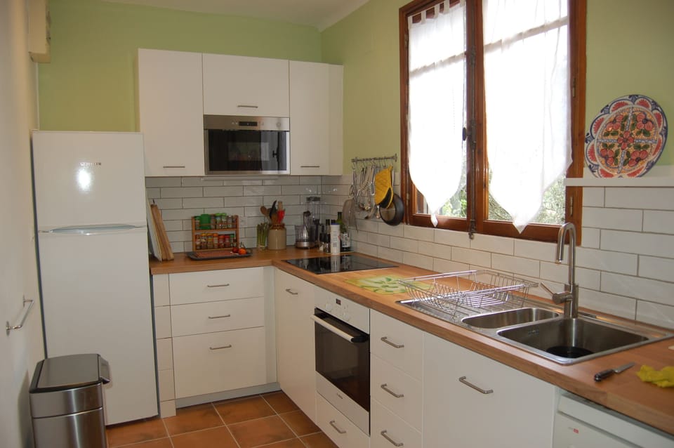 Kitchen area view 2