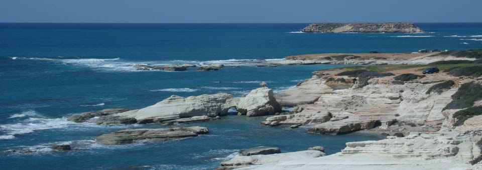 Nearby Sea Caves is just 2 miles away.