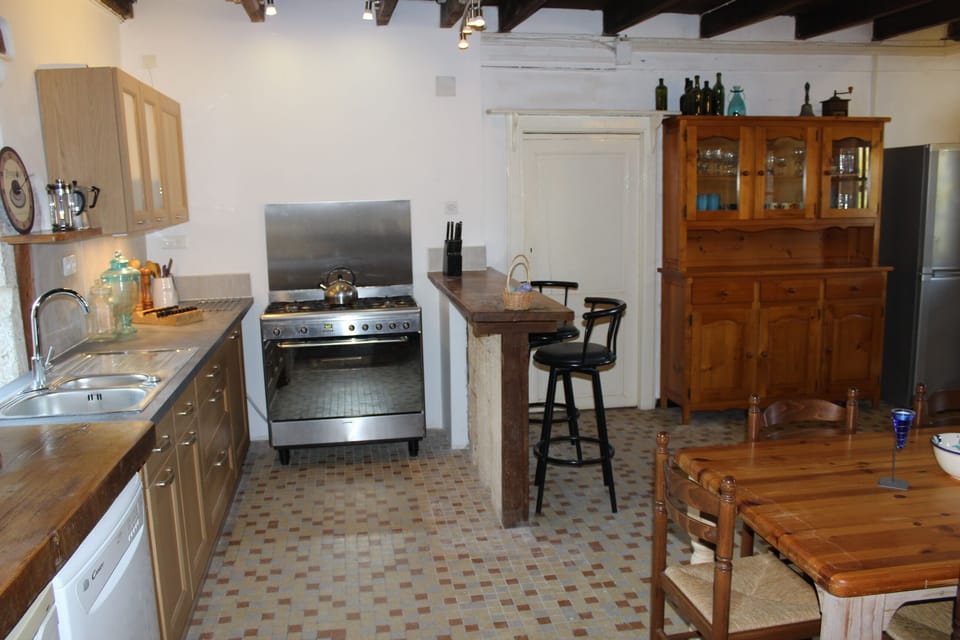 Kitchen with range cooker