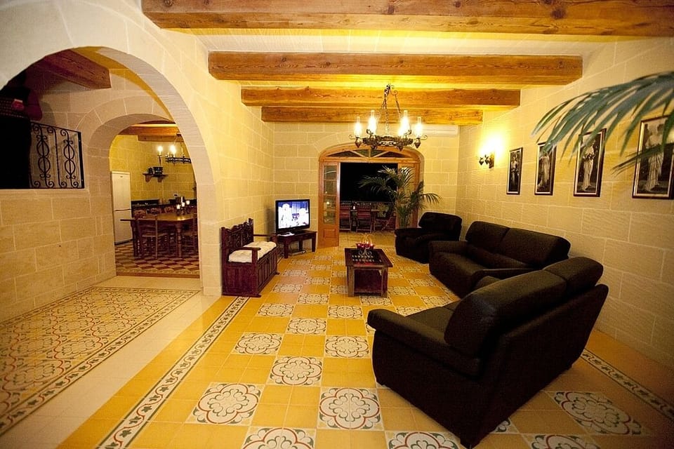 Large air conditioned sitting room with 42inc TV.