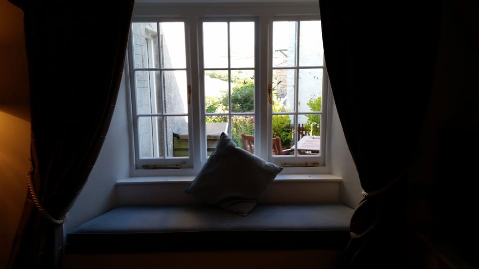 Towards the garden and cloister