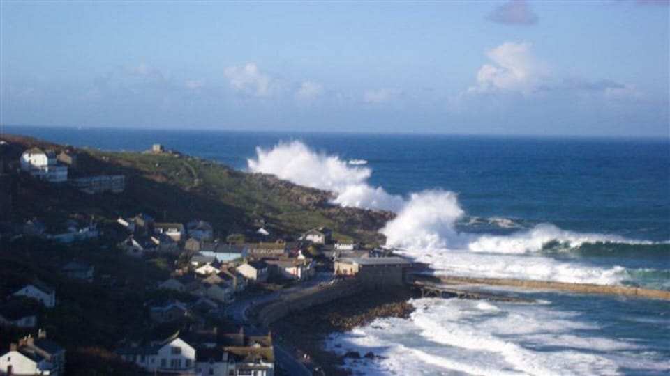 Big surf Sennen Cove