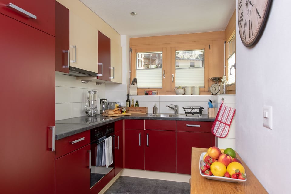 Well equipped kitchen with access to the balcony