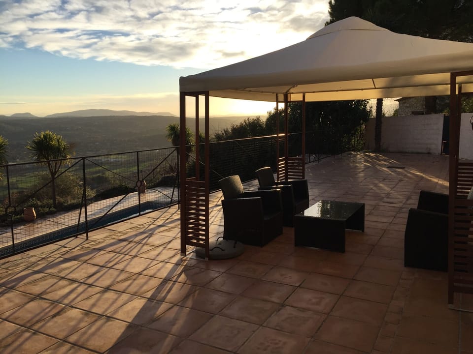 Upper Terrace