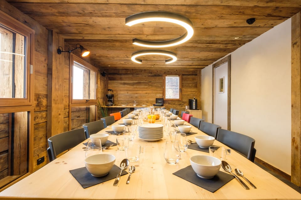 Meeting facility
