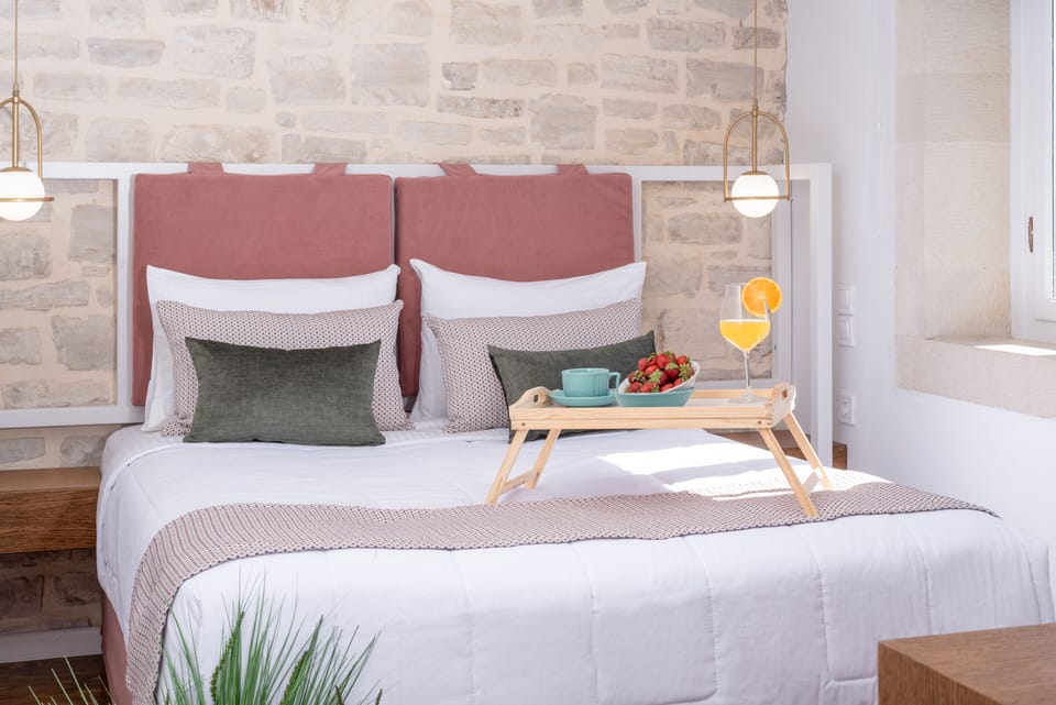 Relax in the double bedroom.