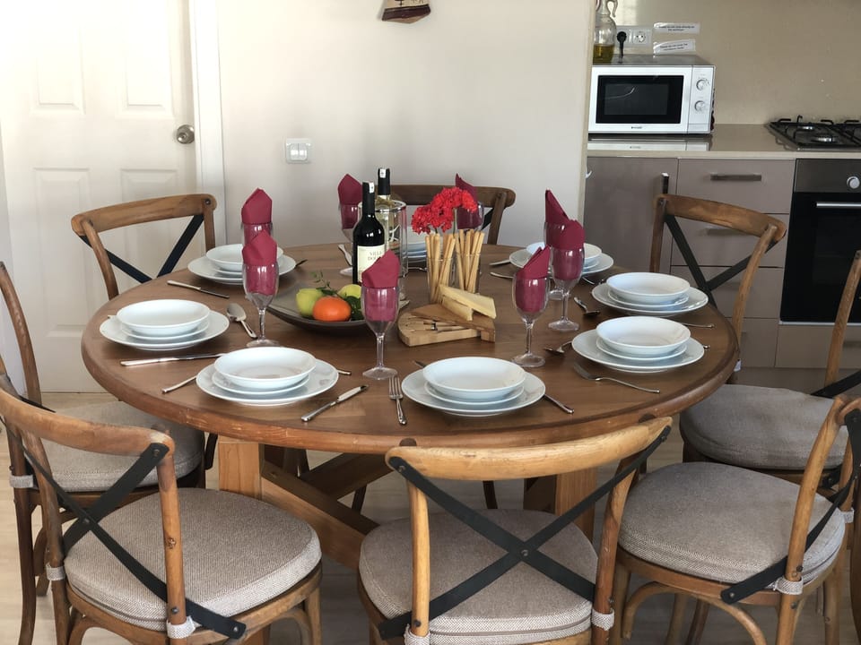 Dining Area seats 8