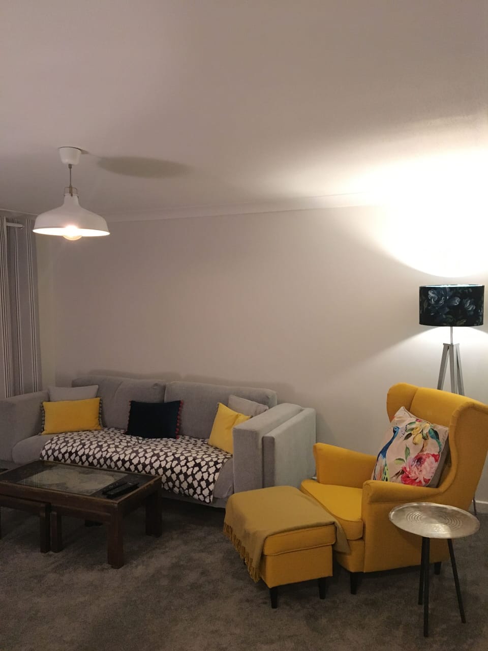 Lounge. 