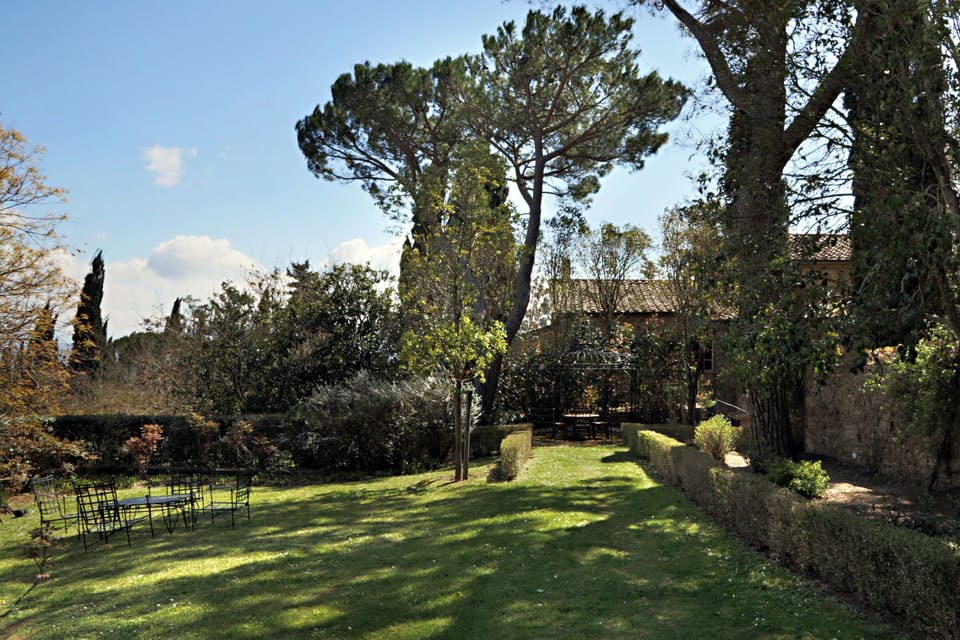 Outdoor eating are under the Indian Gazebo ( at the far end )