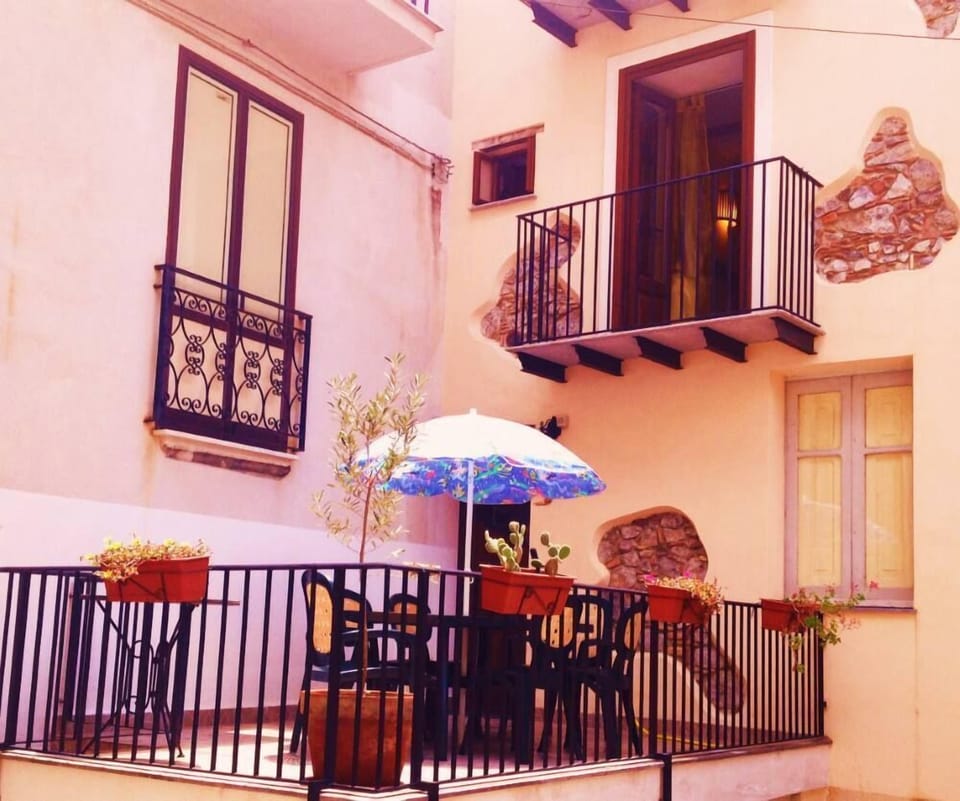 Terrace / Balcony