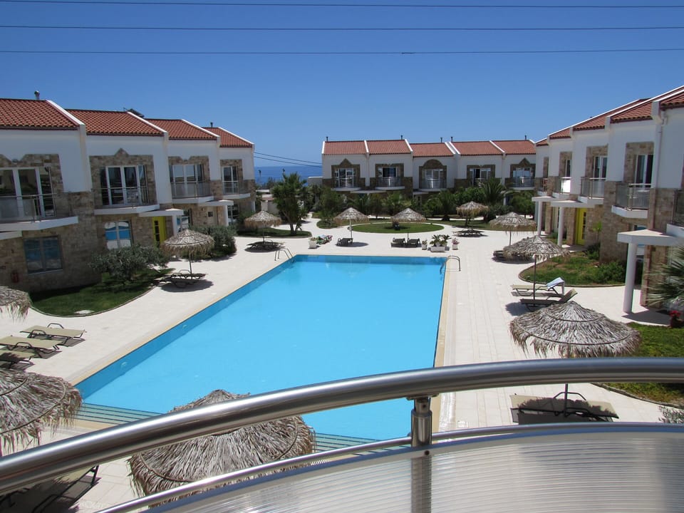 The always beautifully clean pool